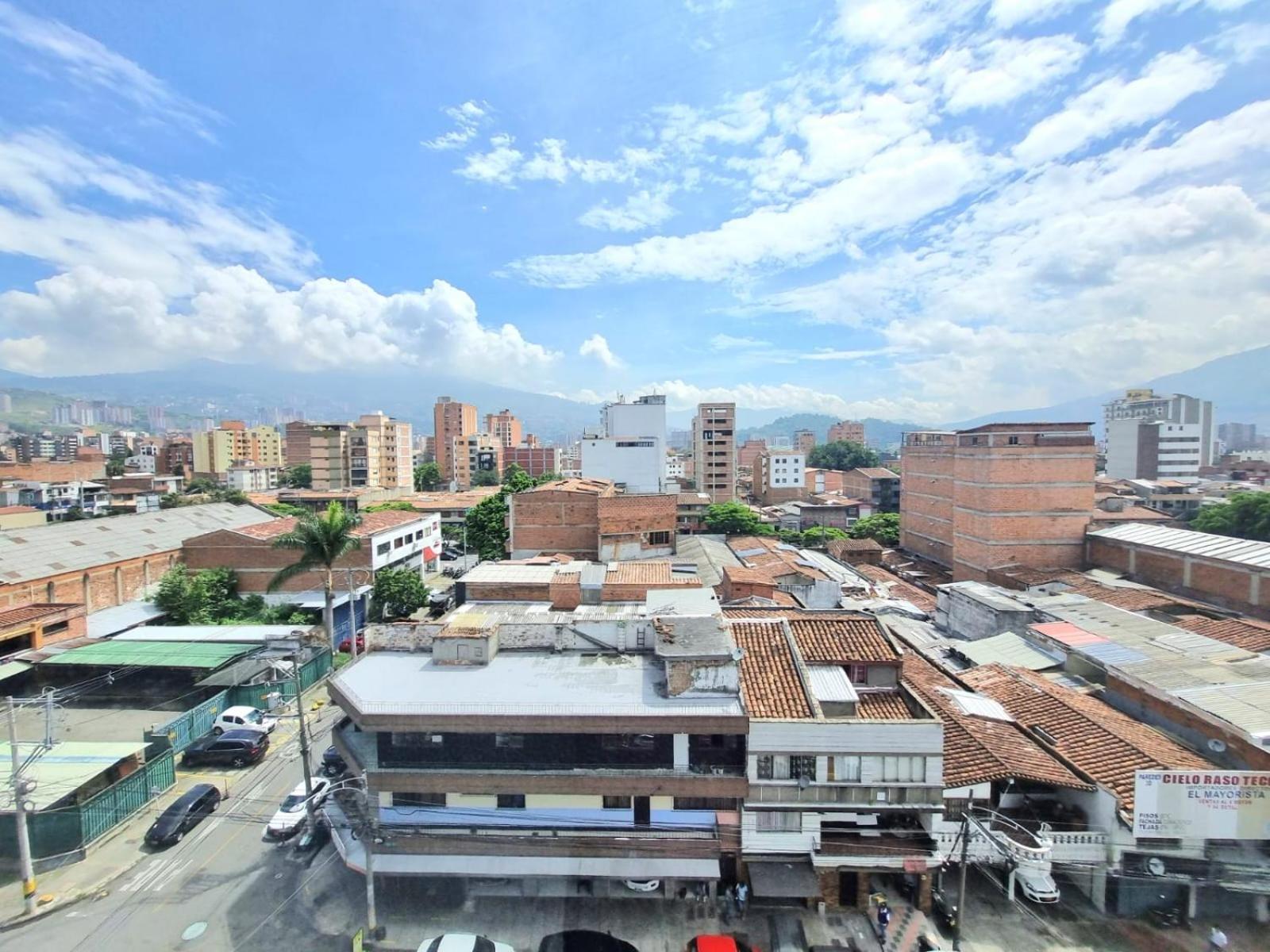 Aparthotel Loft 43 *