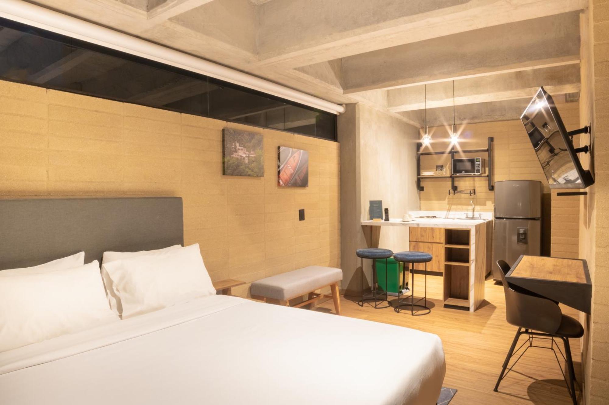 Aparthotel Loft 43 *